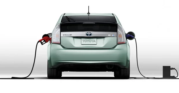 Do Hybrid Cars Have Catalytic Converters? Your Questions about Cats in Cars Answered