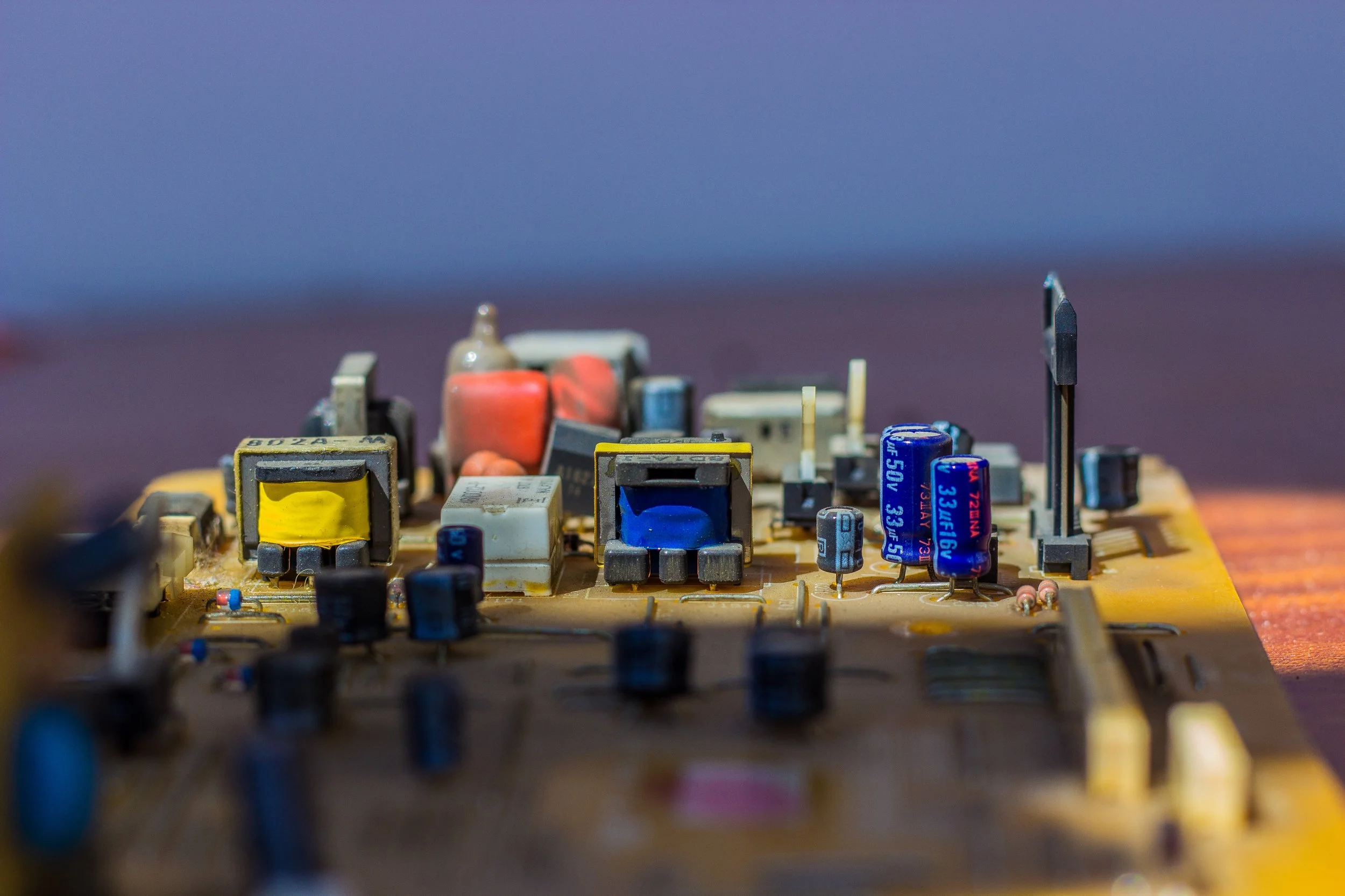 What Is It? A Guide to New Electronic Gadgets that Contain Gold