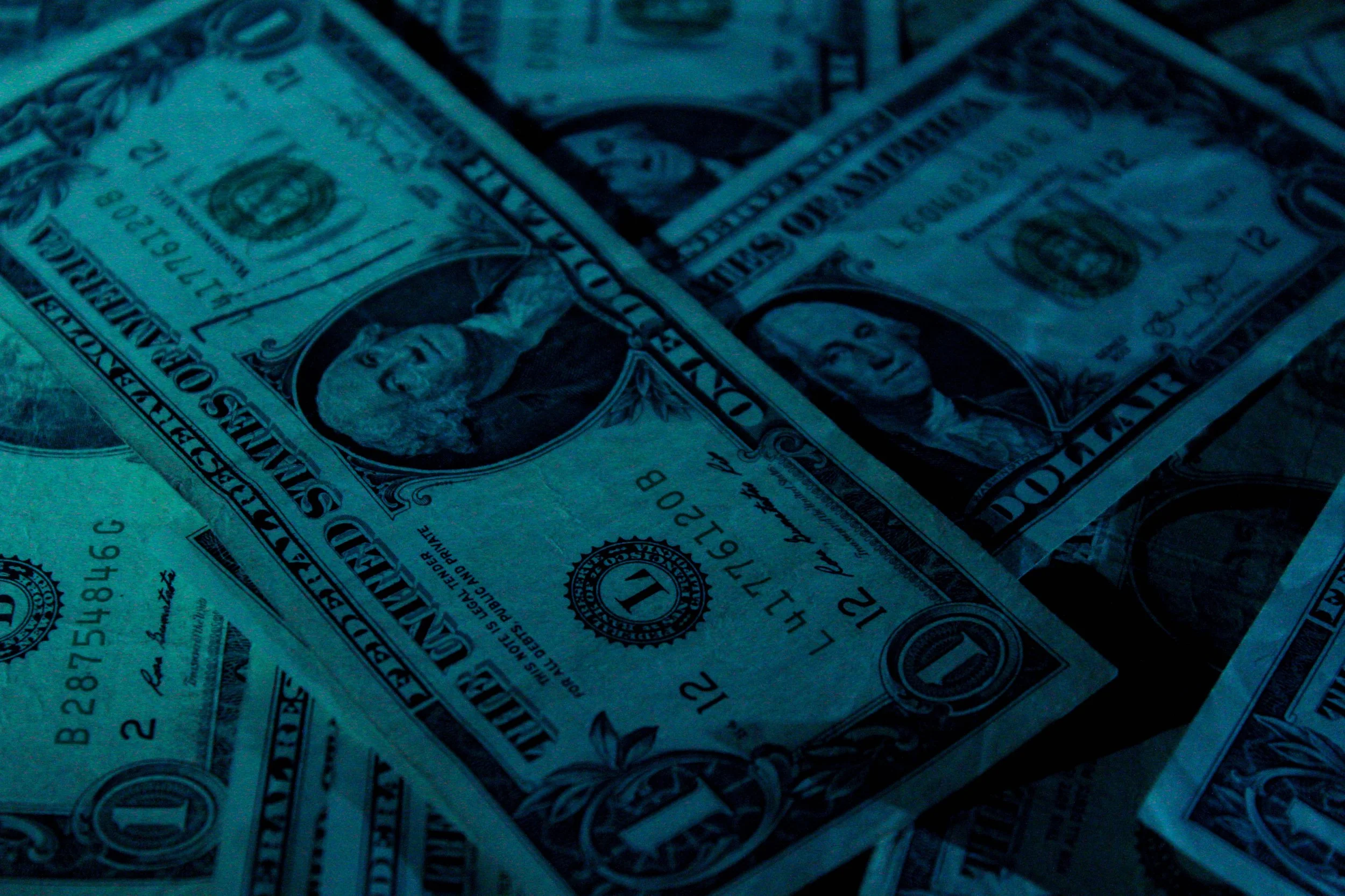 With the Dollar Weakening, Is Now the Time to Invest in Precious Metals?