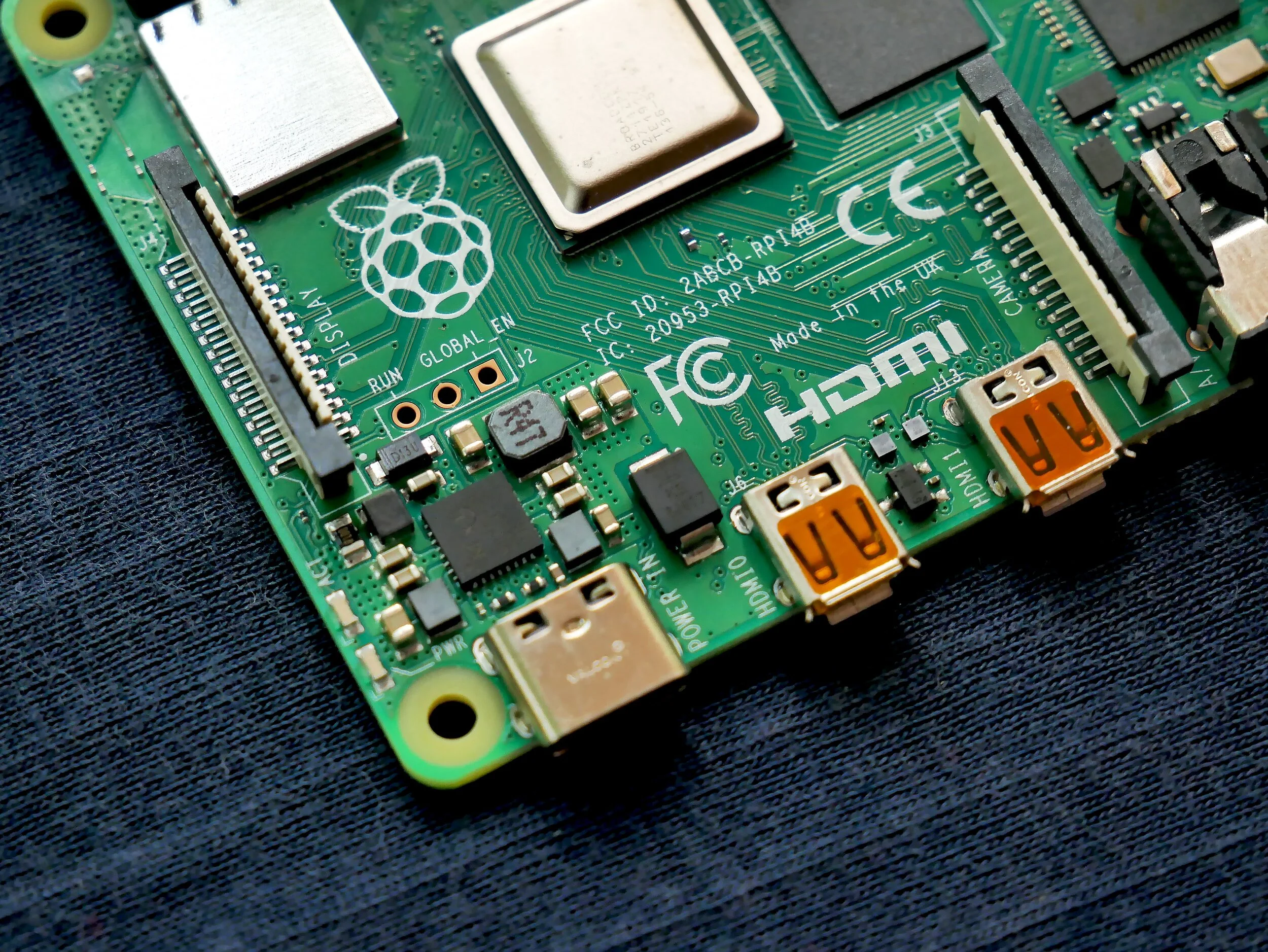 Why 25 Year Old “Golden Age” Electronic Devices Contain the Most Gold