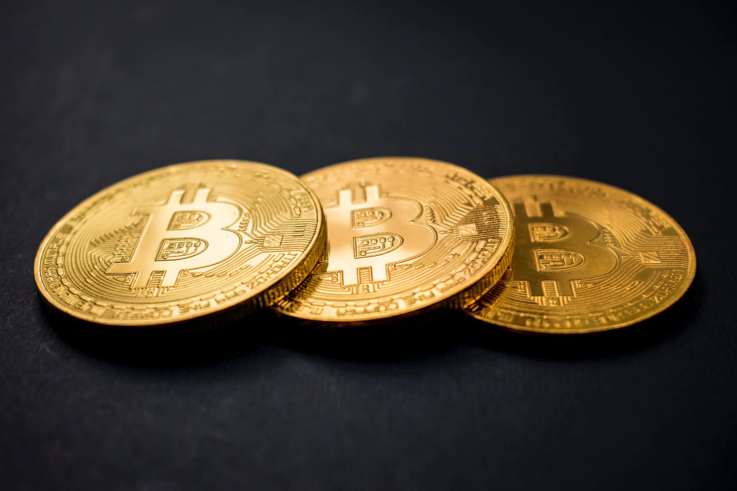 Will You Make More Money Investing in Bitcoin or Gold?